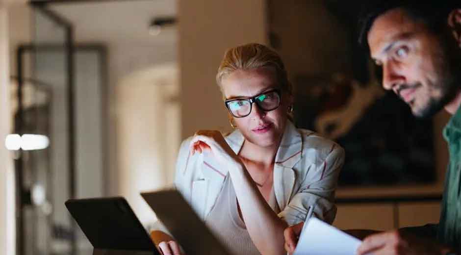Leveraging Technology to Enhance Customer Engagement for Small Businesses