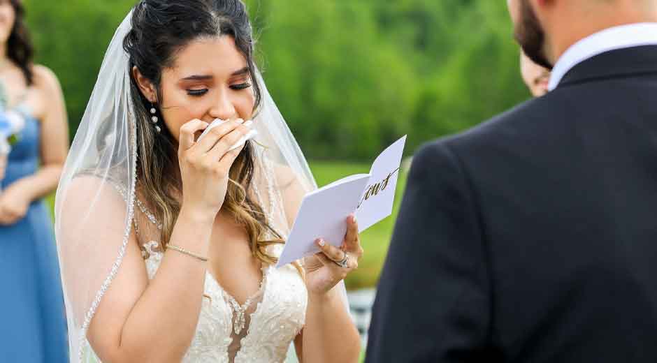 Capturing-the-Story-Emotional-Depth-in-Wedding-Photography