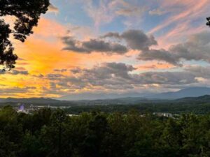 Why Pigeon Forge is the Perfect Destination for a Last-Minute Road Trip This Summer