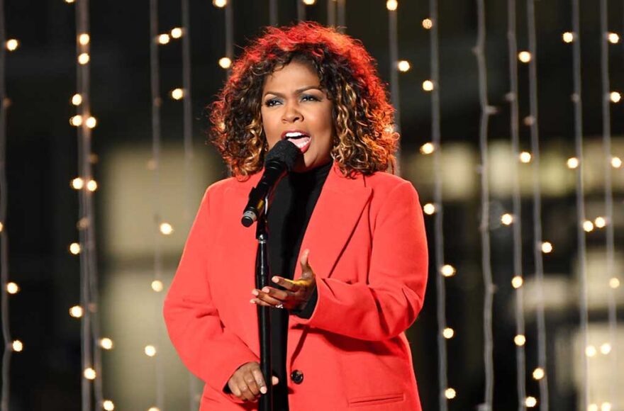 CeCe Winans Net Worth