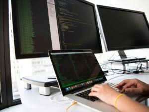 5 Ways to Break into the Tech Industry