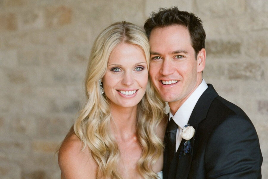 Mark Paul Gosselaar Wife